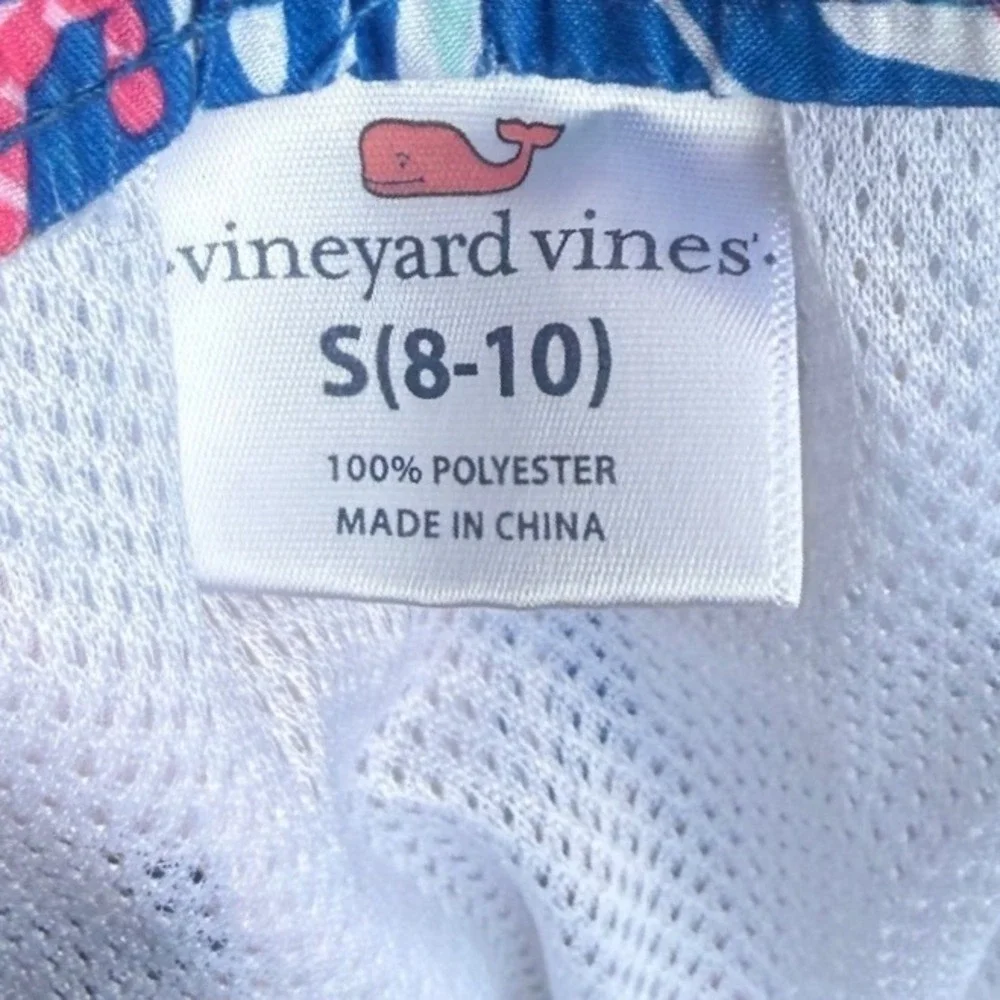 Vineyard Vines make splash
